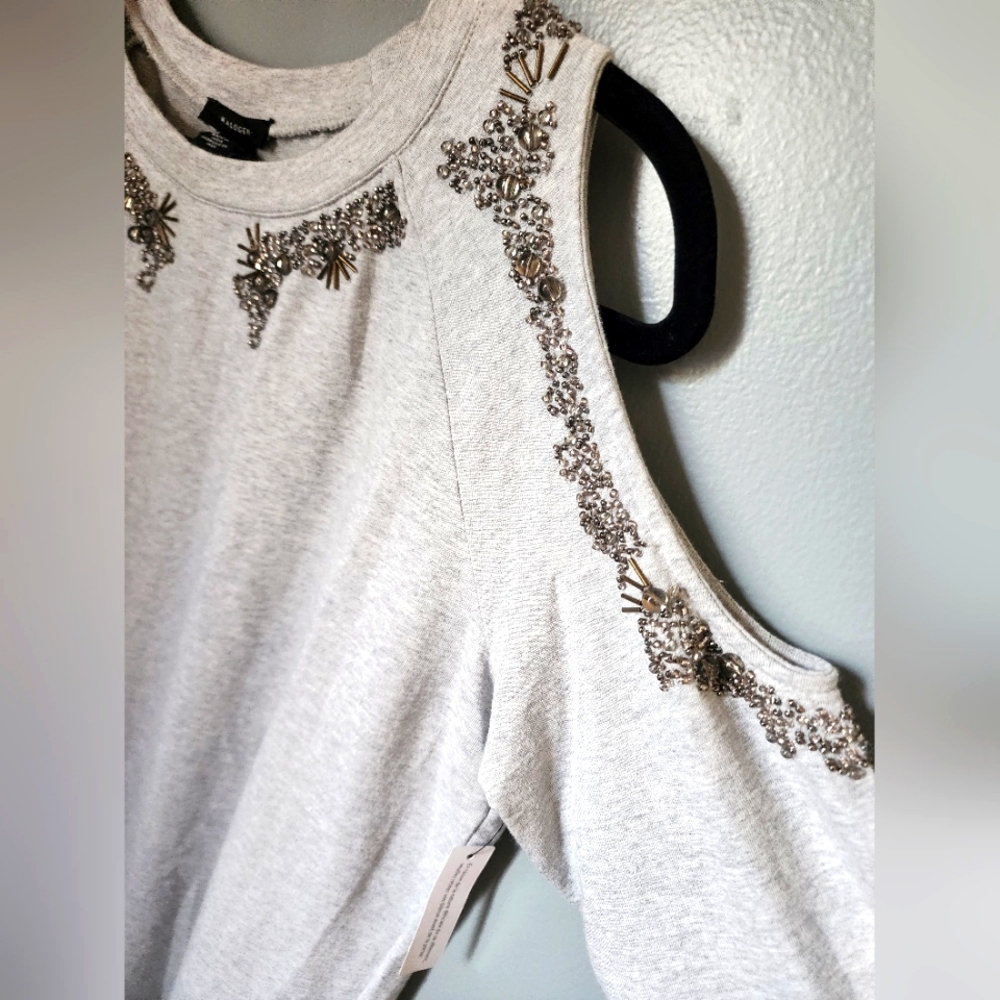 New Halogen Cold Shoulder Beaded Top Medium